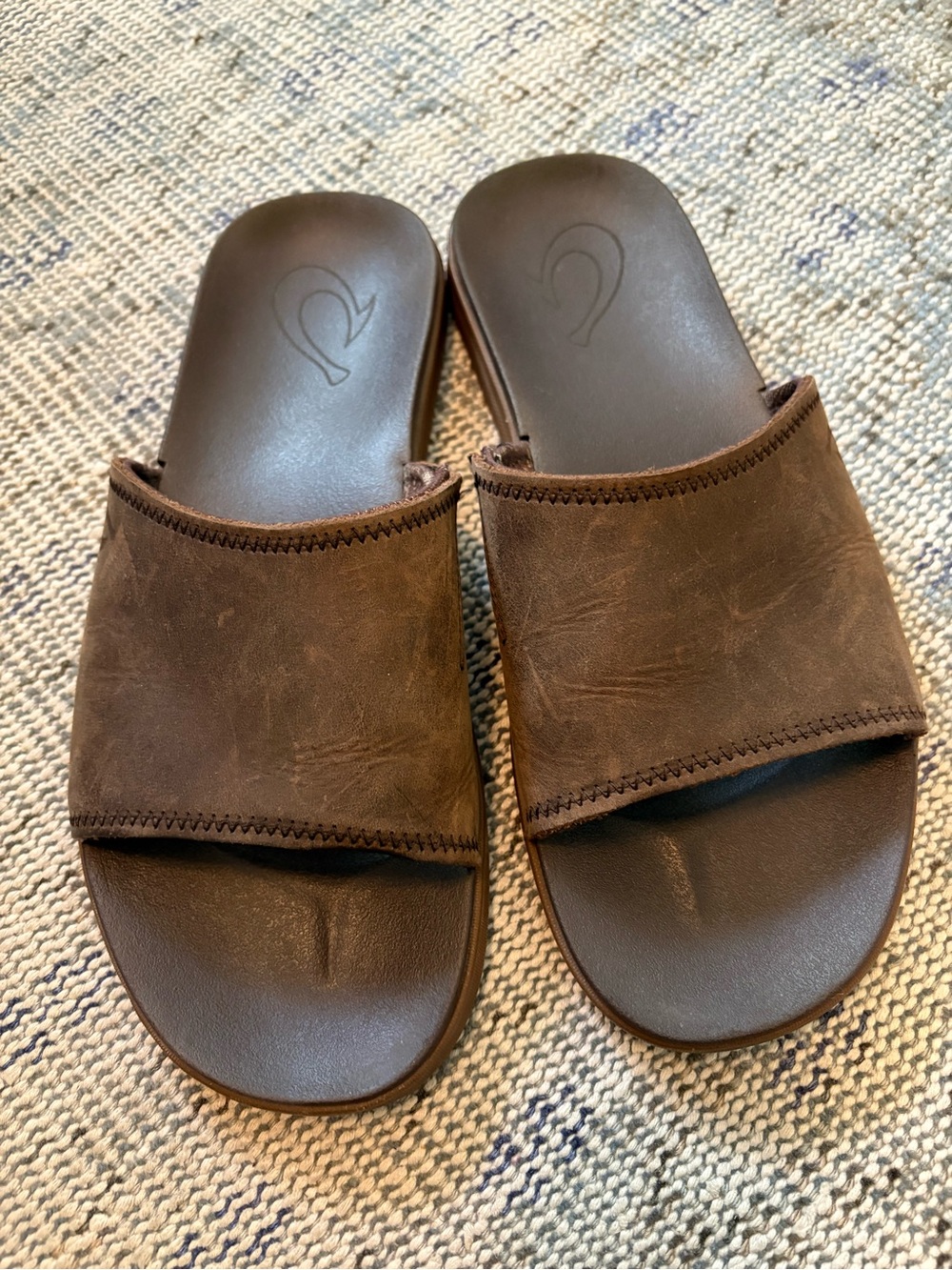 OluKai Men's Natural Brown Leather Slide Sandals